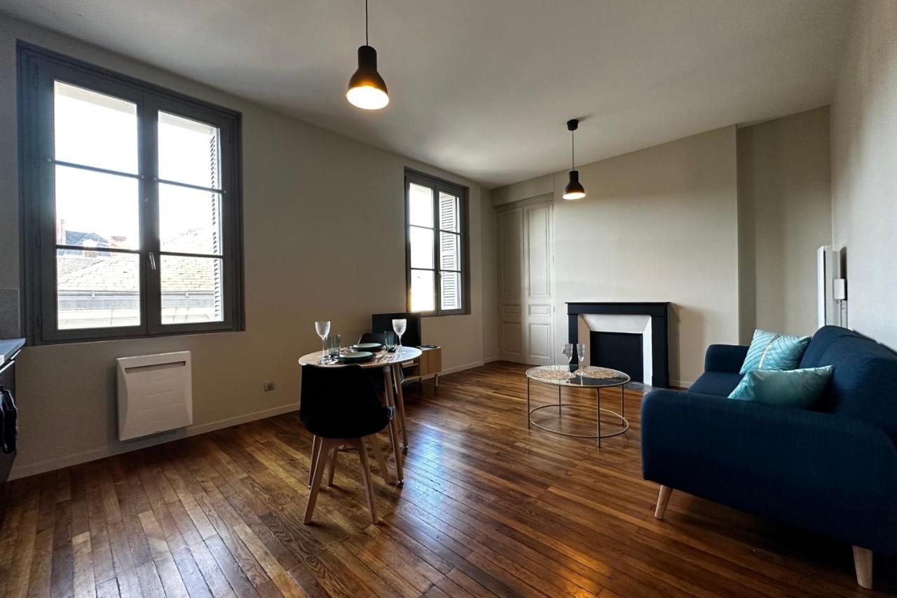 Le Magistral Beautiful One-Bedroom Apartment In The Historic Heart Of Tours Buitenkant foto