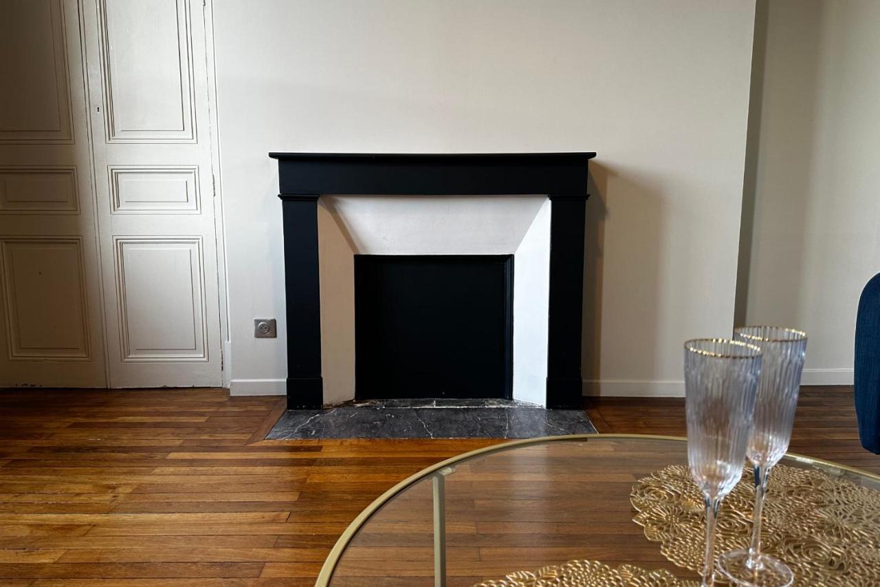 Le Magistral Beautiful One-Bedroom Apartment In The Historic Heart Of Tours Buitenkant foto