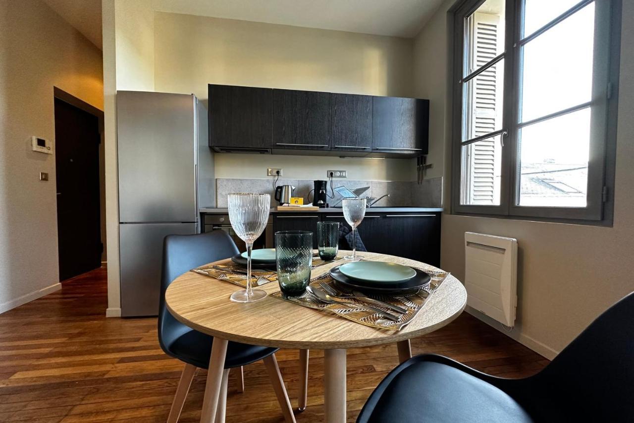 Le Magistral Beautiful One-Bedroom Apartment In The Historic Heart Of Tours Buitenkant foto