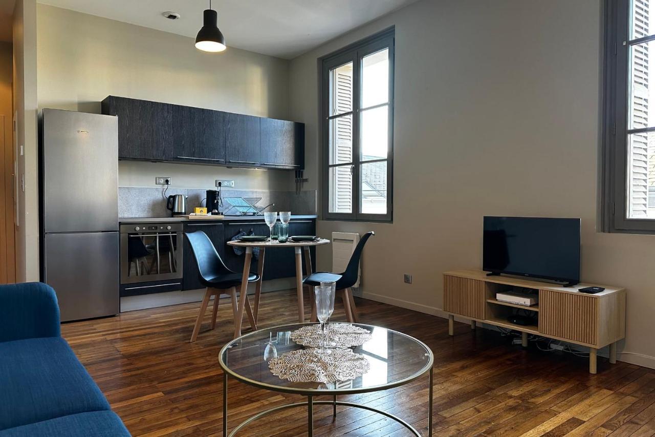 Le Magistral Beautiful One-Bedroom Apartment In The Historic Heart Of Tours Buitenkant foto